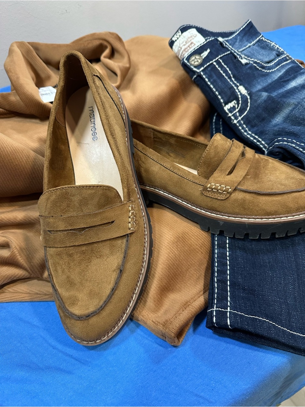 Maurices SuperCush Gretchen Mini Lug Loafer Cognac Microsuede 9M Like New